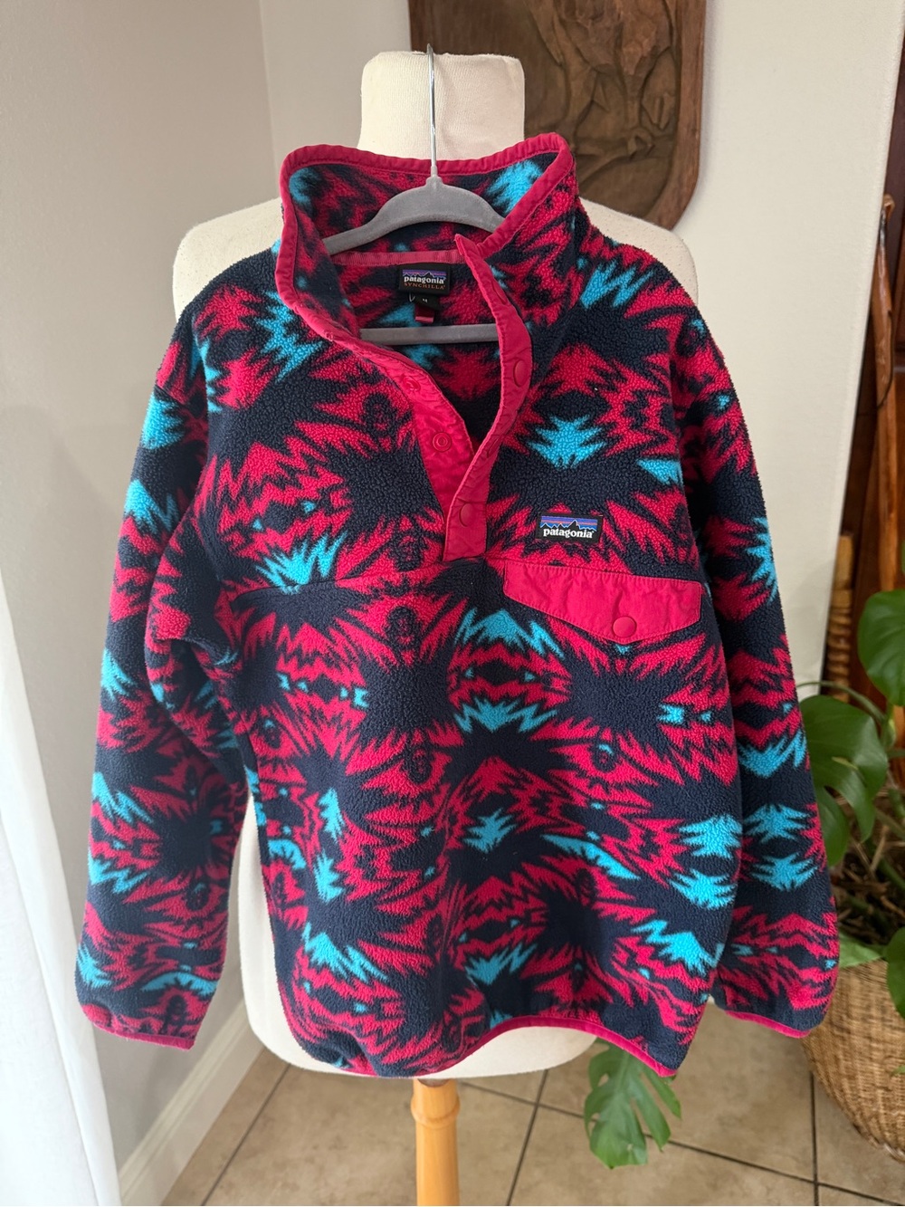 Patagonia Youth M 10 Synchilla Snap-T Fleece Pullover Aztec Geometric